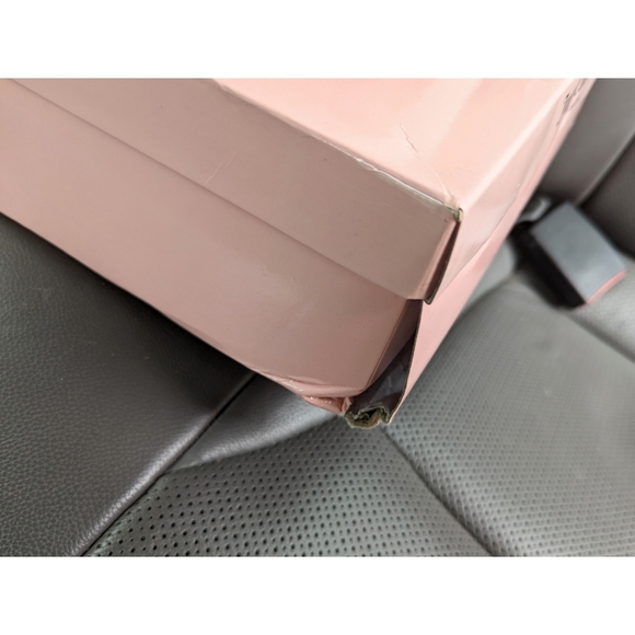 🔒SOLD🔒 Juicy Couture | Indulgence White & Gold Hiking Boots | GUC - Picture 7 of 9